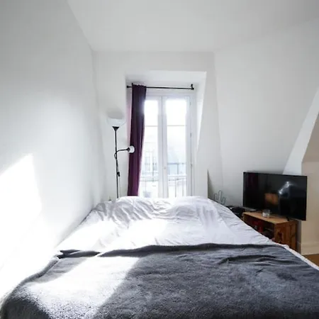 Lovely And Bright Studio Close To The Quais Paris